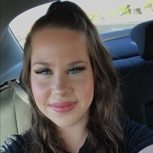 Meet your Posher, Bethany